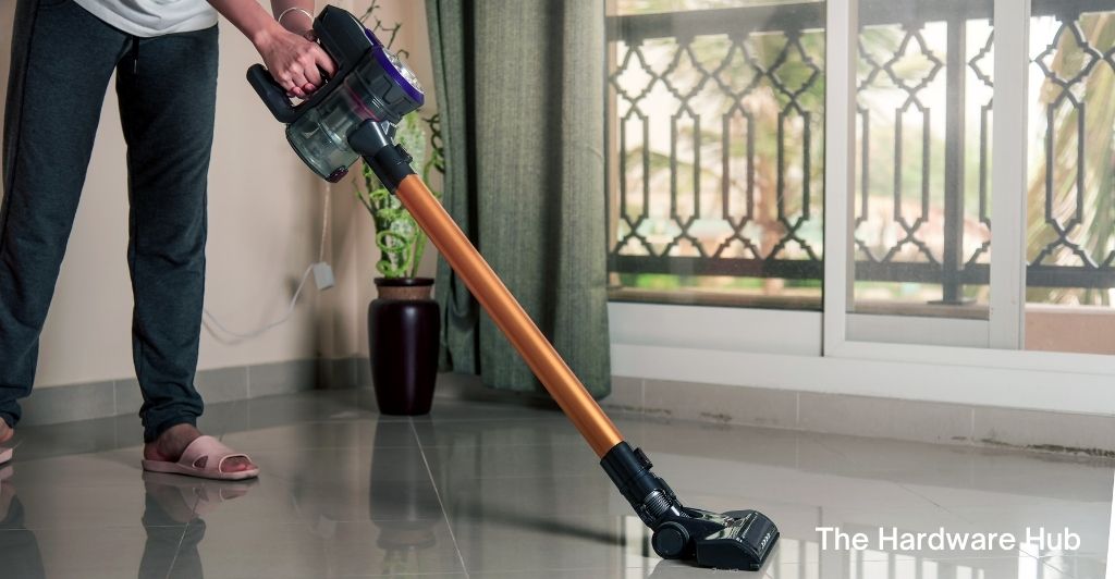 How to Use a Dyson Vacuum Cleaner